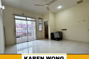 Bandar Laguna Merbok