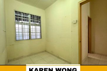 Bandar Laguna Merbok