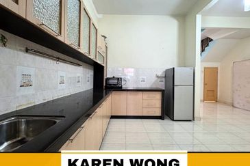 Bandar Laguna Merbok