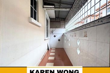 Bandar Laguna Merbok