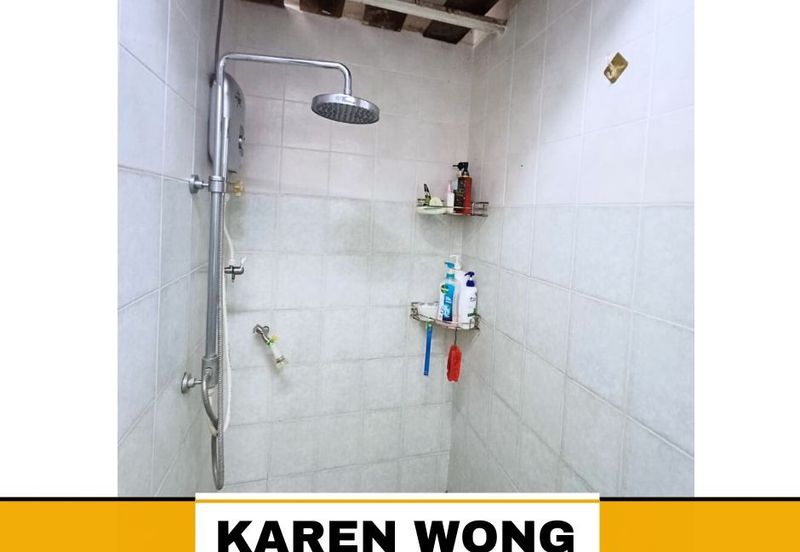 TAMAN PERPADUAN NEAR SIN KWANG SCHOOL ENDLOT RENOVATED House for Sale