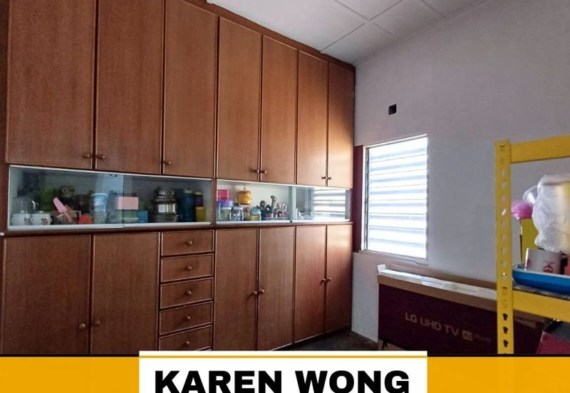 TAMAN PERPADUAN NEAR SIN KWANG SCHOOL ENDLOT RENOVATED House for Sale