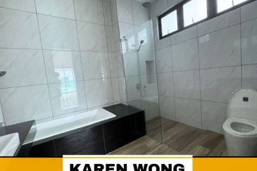 Sierra, Bukit Banyan