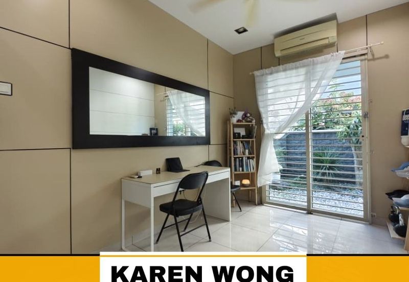 Bandar Laguna Merbok