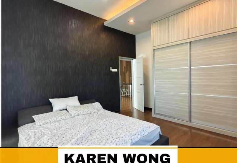 Bandar Laguna Merbok