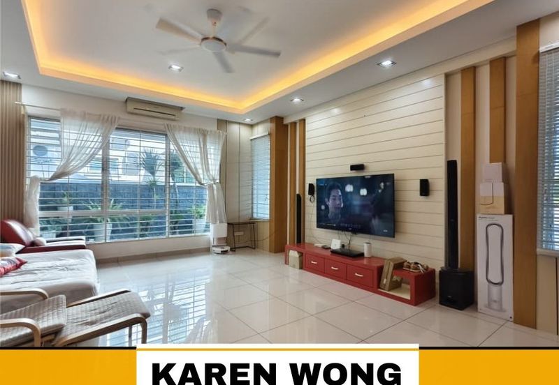 Bandar Laguna Merbok