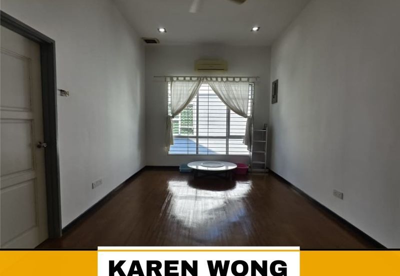 Bandar Laguna Merbok