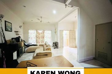 Bandar Laguna Merbok