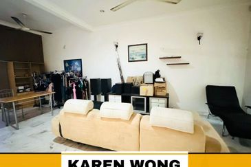 Bandar Laguna Merbok