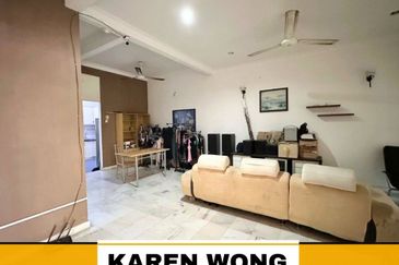 Bandar Laguna Merbok