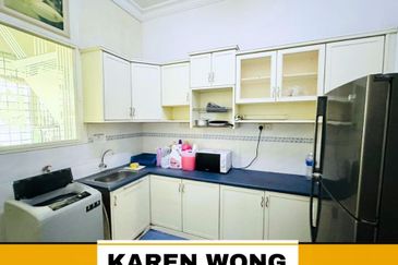 Bandar Laguna Merbok