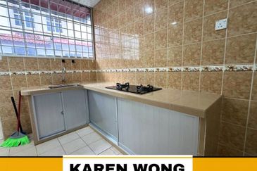 Bandar Laguna Merbok