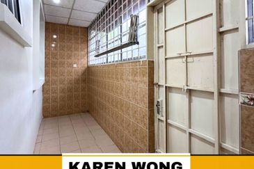 Bandar Laguna Merbok