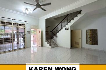 Bandar Laguna Merbok