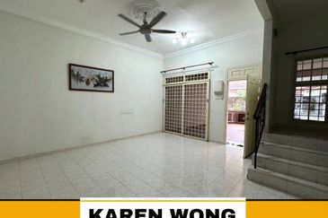 Bandar Laguna Merbok