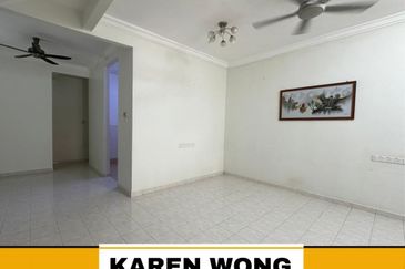 Bandar Laguna Merbok