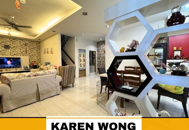 Bandar Laguna Merbok