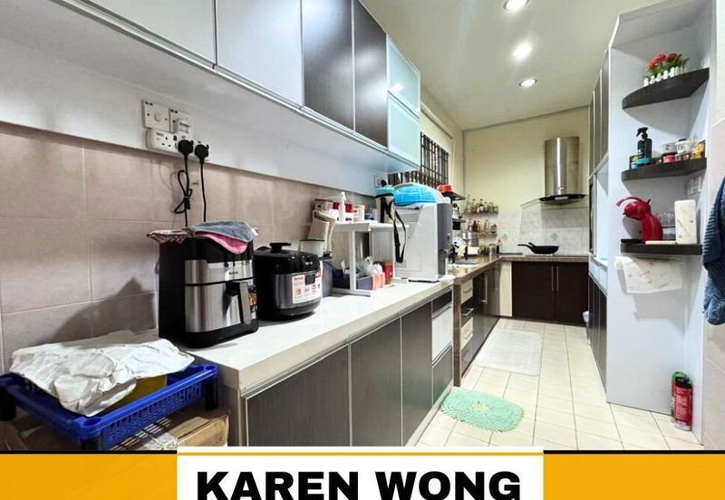 Bandar Laguna Merbok