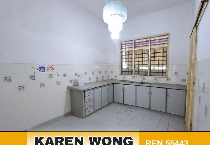 Bandar Laguna Merbok