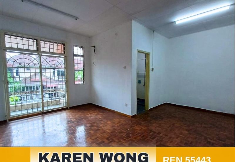 Bandar Laguna Merbok