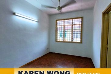 Bandar Laguna Merbok