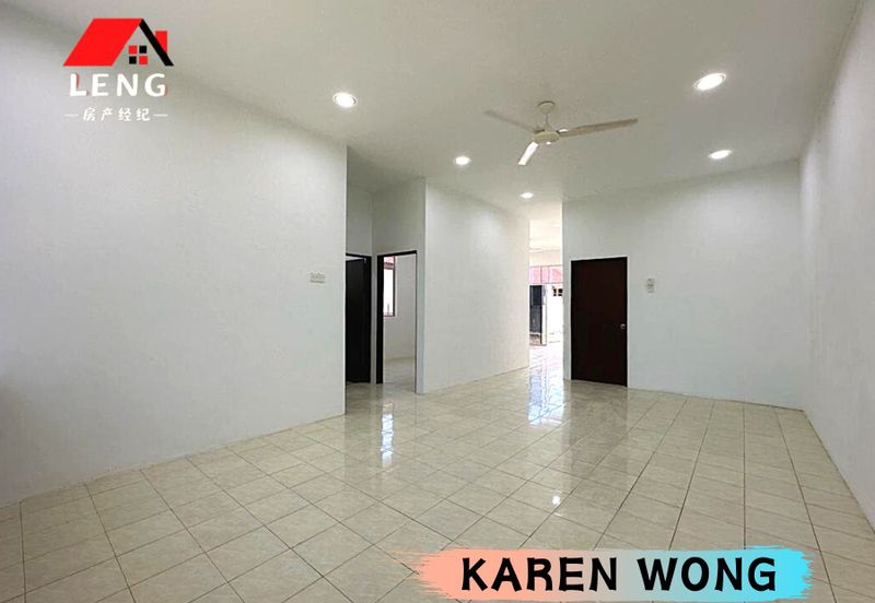 RENOVATED & GOOD CONDITIONS 1 Storey SEMI DETACHED for Sale