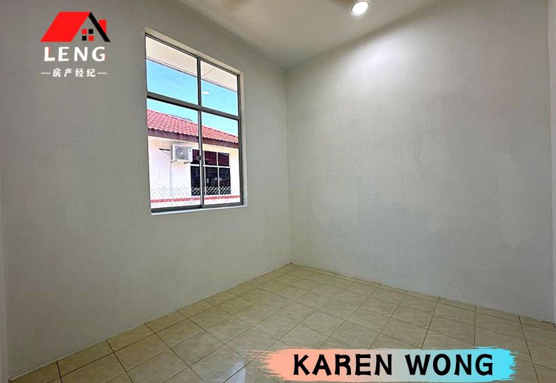 RENOVATED & GOOD CONDITIONS 1 Storey SEMI DETACHED for Sale