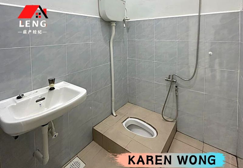 RENOVATED & GOOD CONDITIONS 1 Storey SEMI DETACHED for Sale