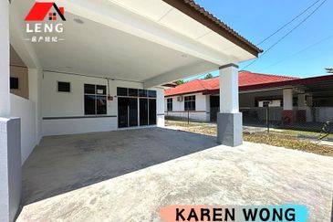 RENOVATED & GOOD CONDITIONS 1 Storey SEMI DETACHED for Sale