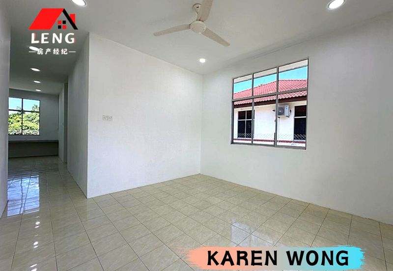 RENOVATED & GOOD CONDITIONS 1 Storey SEMI DETACHED for Sale