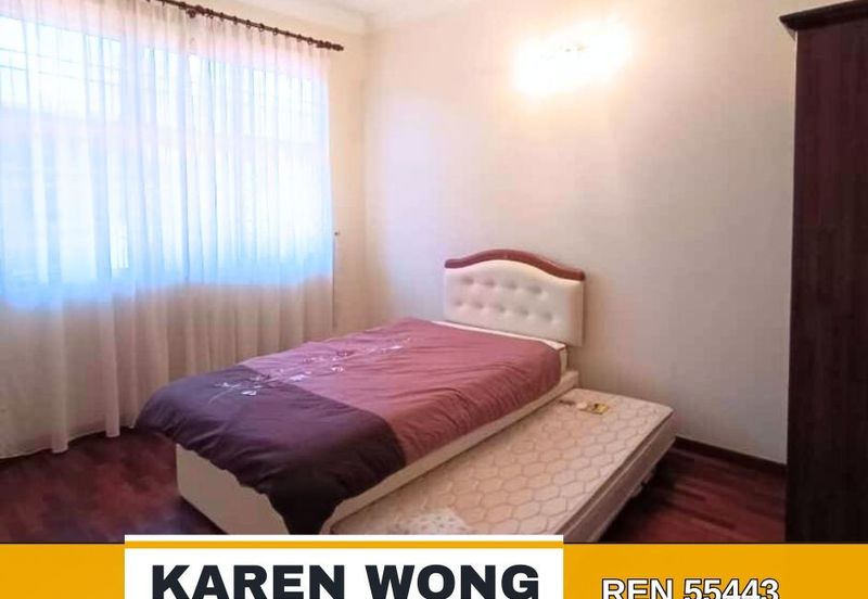 Bandar Laguna Merbok