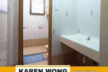 Bandar Laguna Merbok