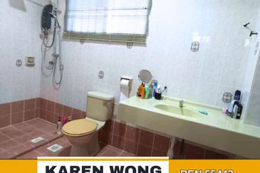 Bandar Laguna Merbok