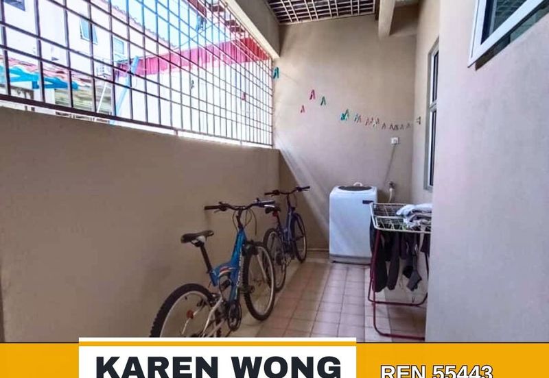 Bandar Laguna Merbok