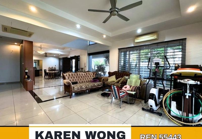 Bandar Laguna Merbok