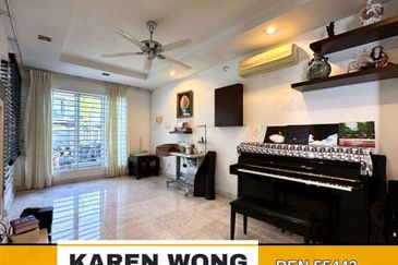 Bandar Laguna Merbok