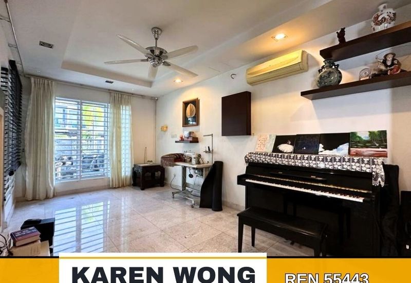 Bandar Laguna Merbok