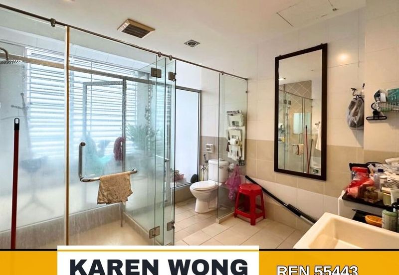 Bandar Laguna Merbok