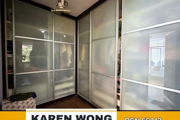 Bandar Laguna Merbok