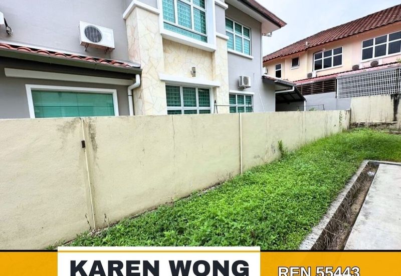 Bandar Laguna Merbok