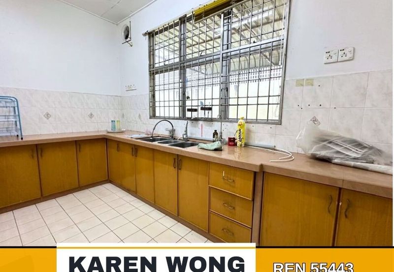 Bandar Laguna Merbok