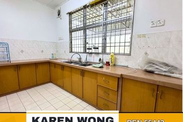 Bandar Laguna Merbok