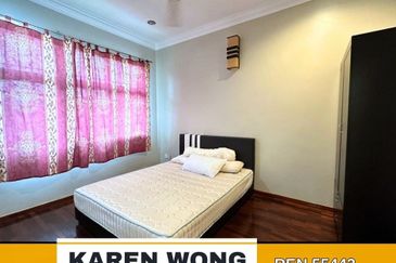 Bandar Laguna Merbok