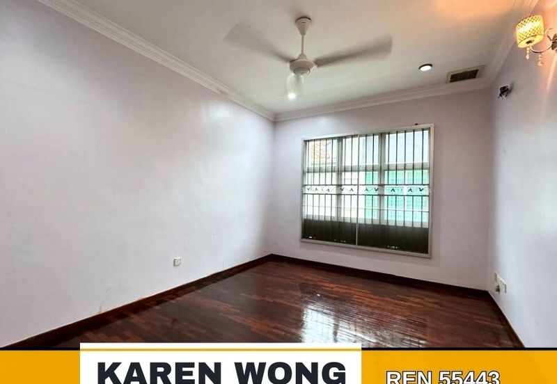 Bandar Laguna Merbok