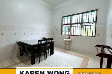 Bandar Laguna Merbok