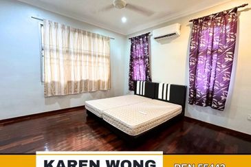 Bandar Laguna Merbok