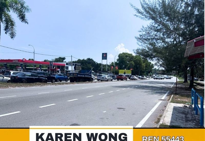 Bandar Laguna Merbok