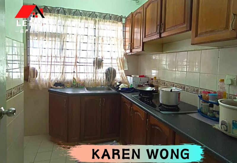 Bandar Laguna Merbok