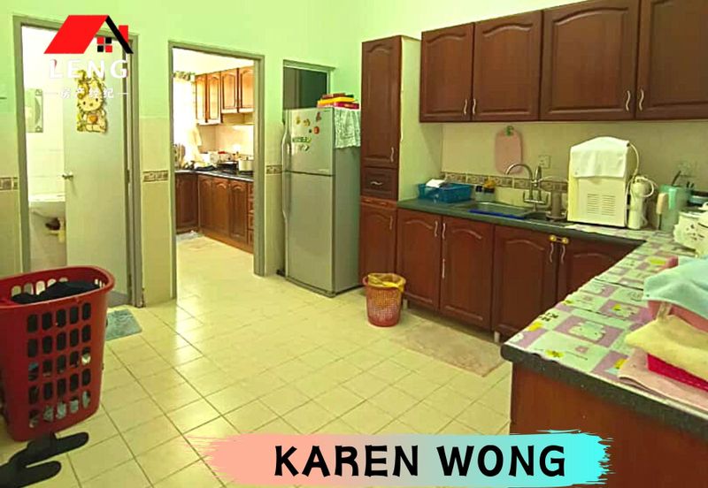 Bandar Laguna Merbok