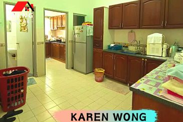 Bandar Laguna Merbok